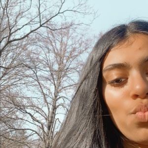 Meet your Posher, Pari